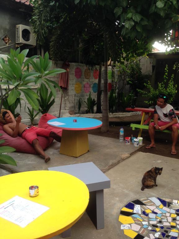 Good For Ya Knee Hostel & Bungalows (Adults Only) Gili Trawangan Exterior foto
